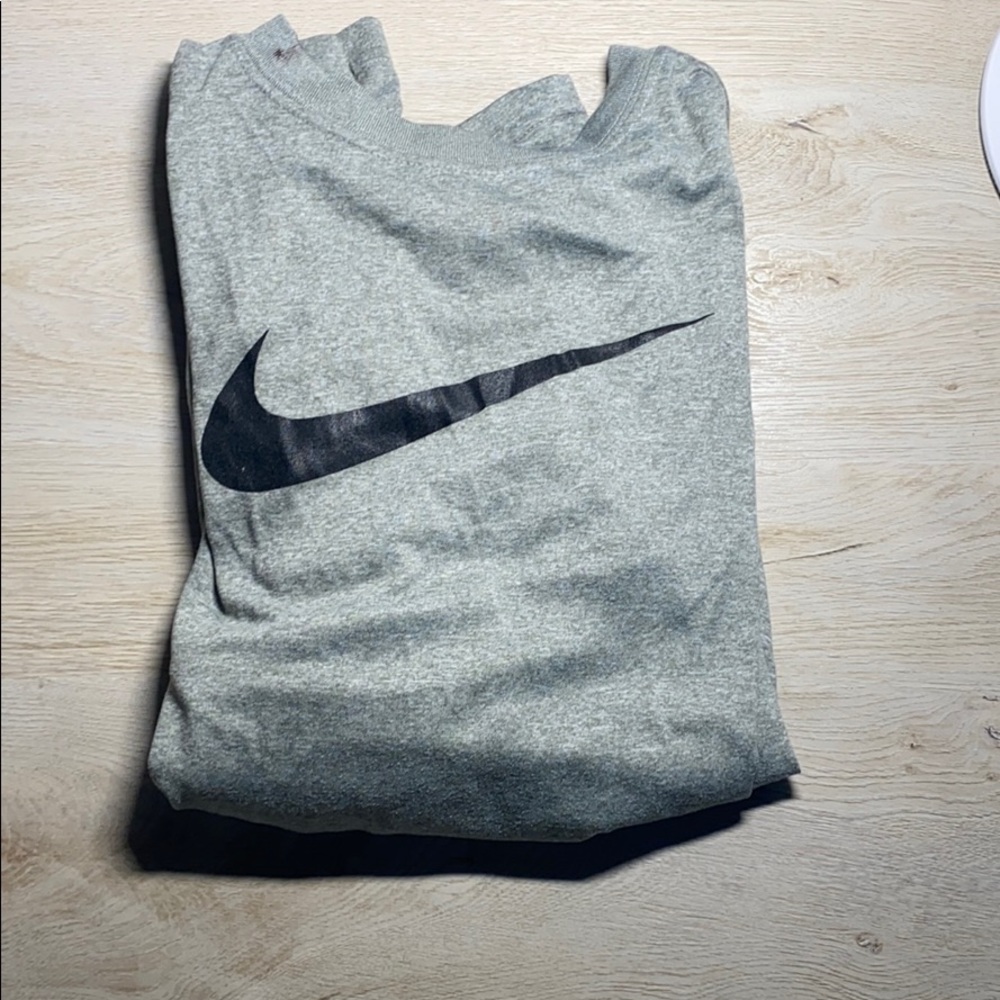Nike long sleeve shirt